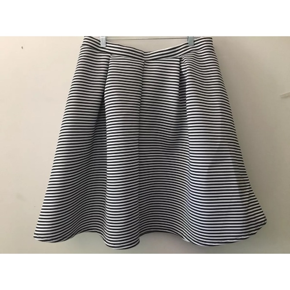 K + Glam Sz 3X Black White Striped Ball Skirt